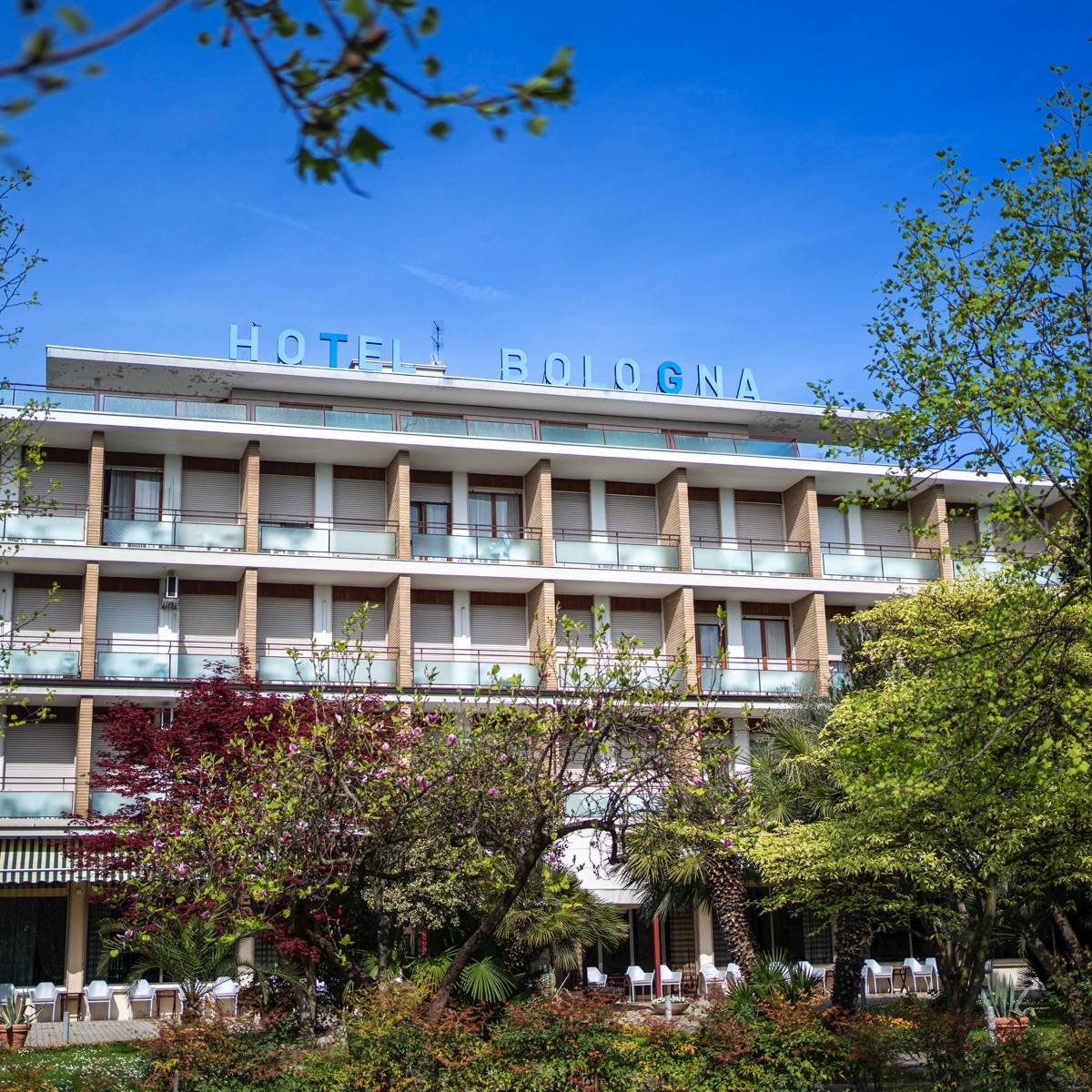 Facciata esterna dell'Hotel Terme Bologna
